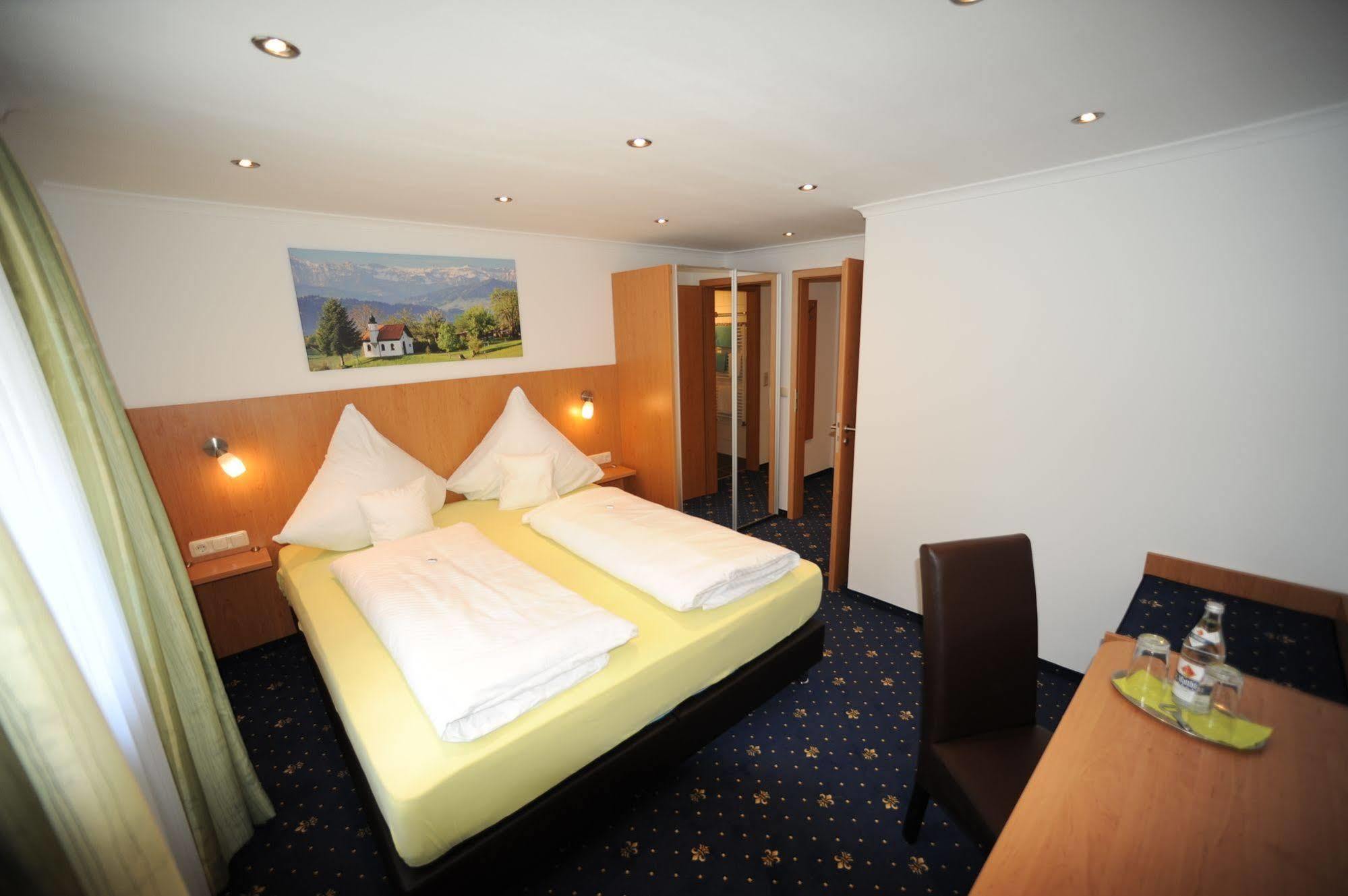 Hotel Post - Regionales Grosses Fruehstuecksbuffet - Auch Gf & Lf Scheidegg Dış mekan fotoğraf
